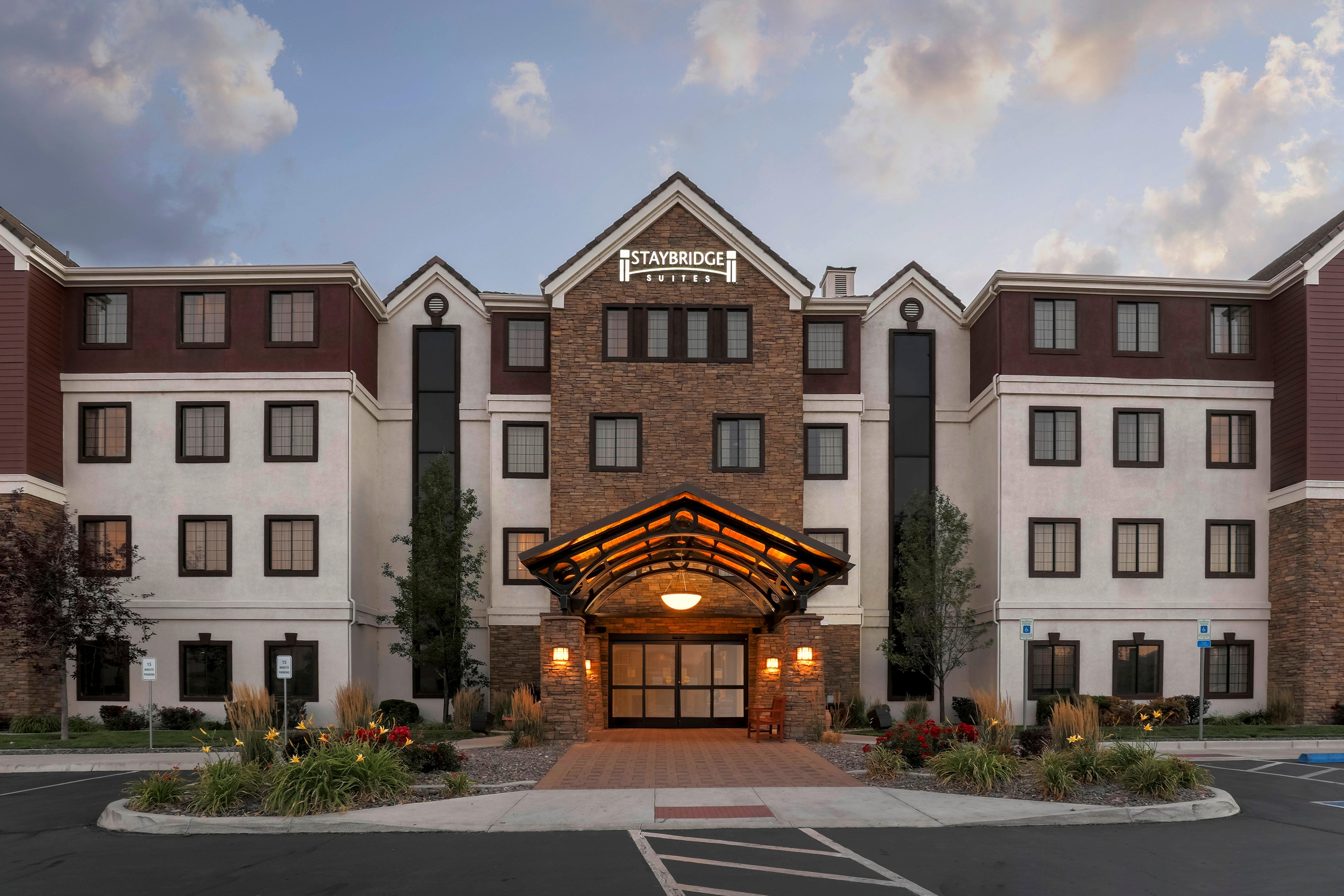 Staybridge Nevada By Ihg Hotel Reno